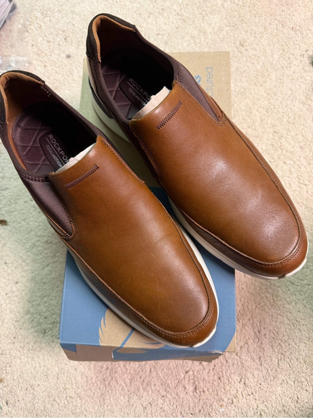 Rockport Men's Total Motion Slip-On Loafers in Cognac Brown Leather Size 10M